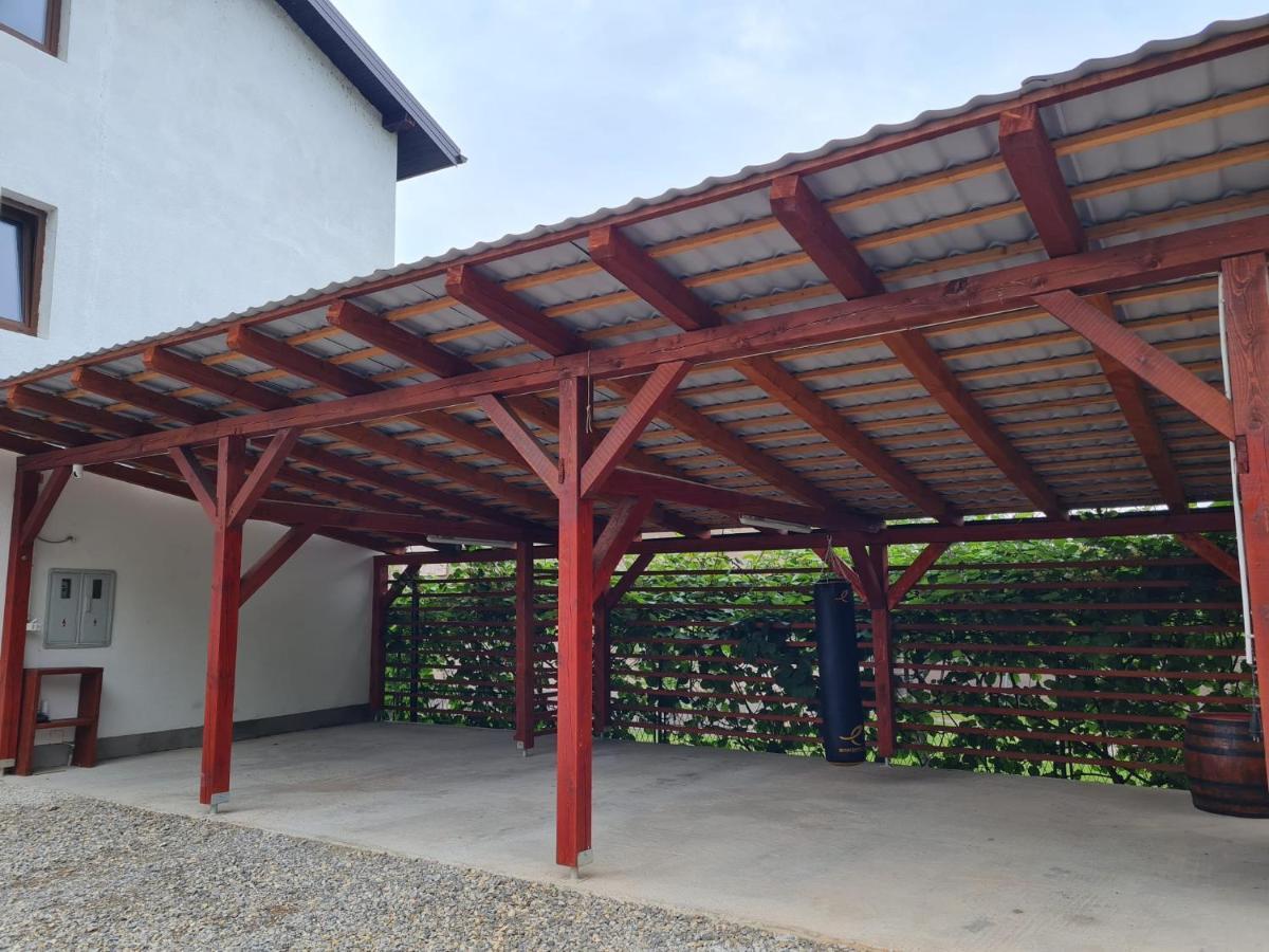 Old Town Road Apartment Karlovac Exterior photo